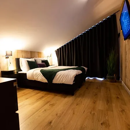 Luxe Keizerskroon - Aan Zee Villa Julianadorp