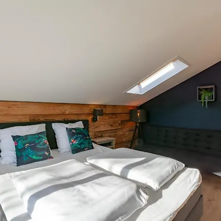 Luxe Keizerskroon - Aan Zee Villa
