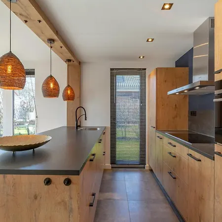 Luxe Keizerskroon - Aan Zee *